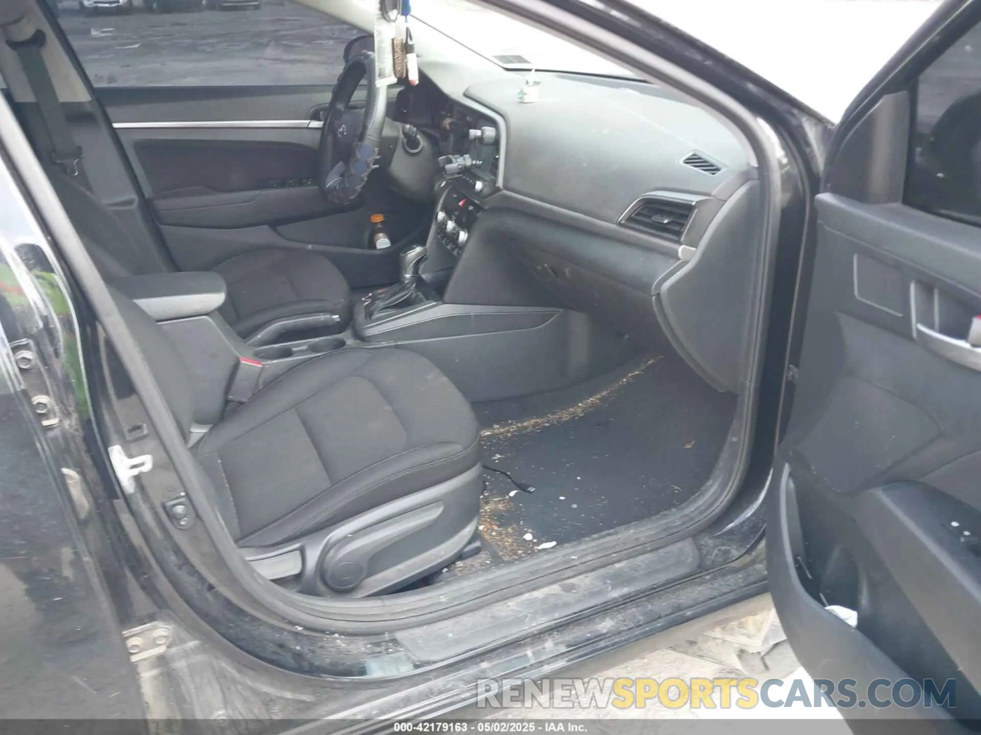5 Фотография поврежденного автомобиля 5NPD84LF1LH624348 HYUNDAI ELANTRA 2020