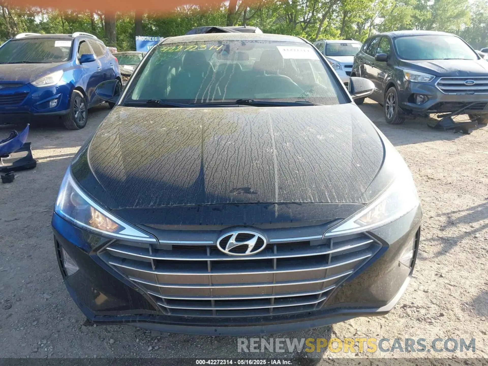 13 Photograph of a damaged car 5NPD84LF1LH624740 HYUNDAI ELANTRA 2020
