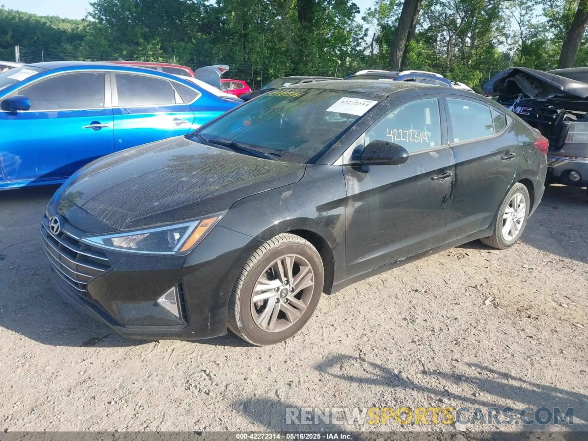 2 Photograph of a damaged car 5NPD84LF1LH624740 HYUNDAI ELANTRA 2020