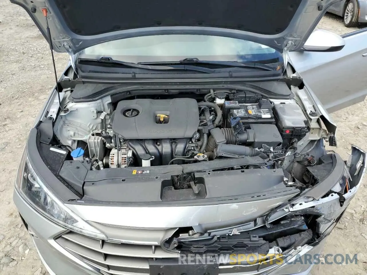 11 Photograph of a damaged car 5NPD84LF1LH625354 HYUNDAI ELANTRA 2020