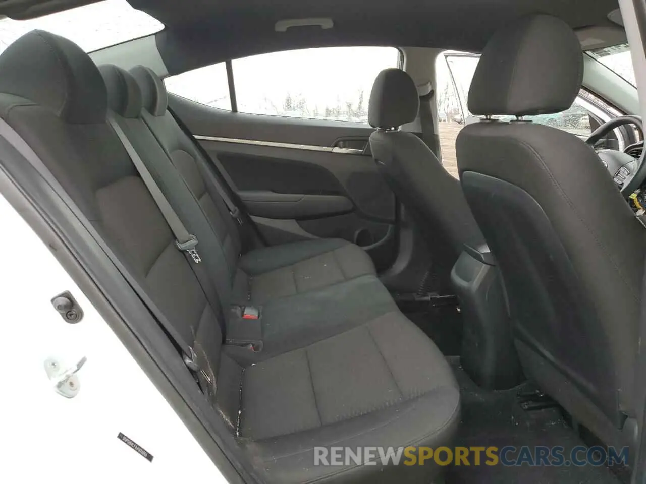10 Фотография поврежденного автомобиля 5NPD84LF1LH626066 HYUNDAI ELANTRA 2020