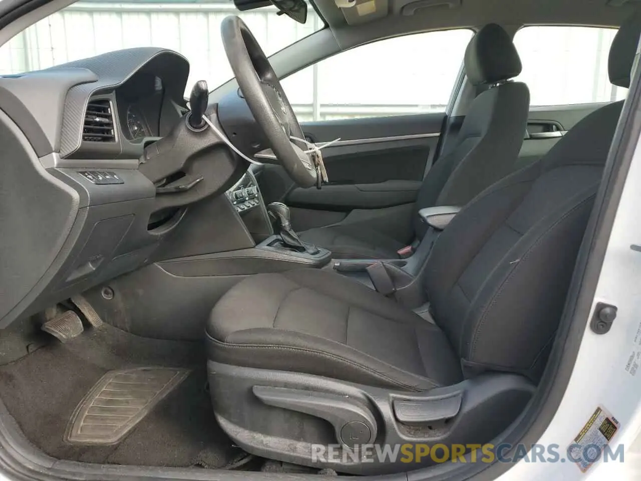 7 Photograph of a damaged car 5NPD84LF1LH626603 HYUNDAI ELANTRA 2020