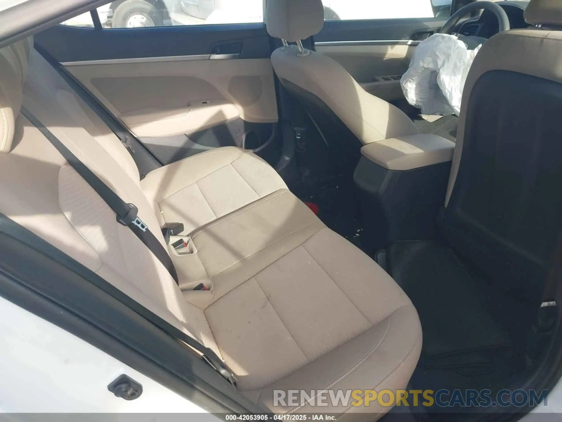 8 Фотография поврежденного автомобиля 5NPD84LF2LH503604 HYUNDAI ELANTRA 2020