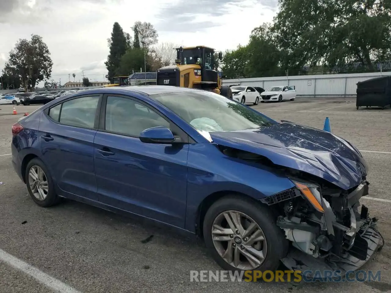 4 Photograph of a damaged car 5NPD84LF2LH561499 HYUNDAI ELANTRA 2020