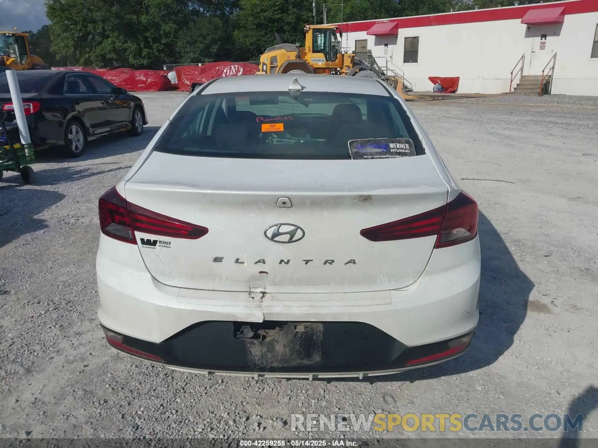16 Photograph of a damaged car 5NPD84LF2LH597290 HYUNDAI ELANTRA 2020