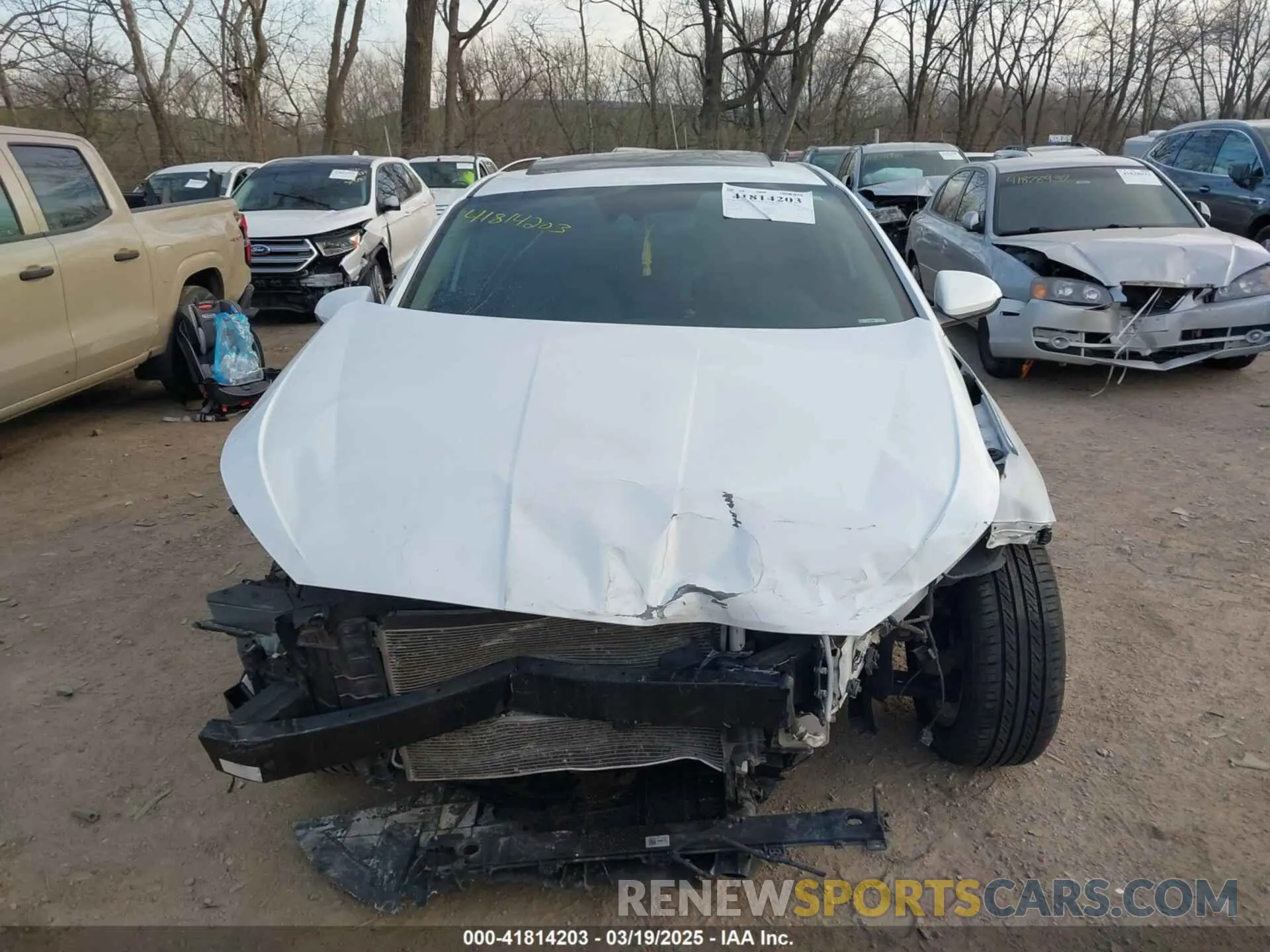 13 Photograph of a damaged car 5NPD84LF2LH601712 HYUNDAI ELANTRA 2020