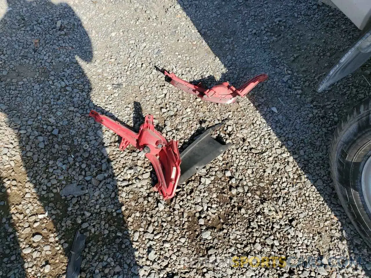 12 Photograph of a damaged car 5NPD84LF3LH532271 HYUNDAI ELANTRA 2020