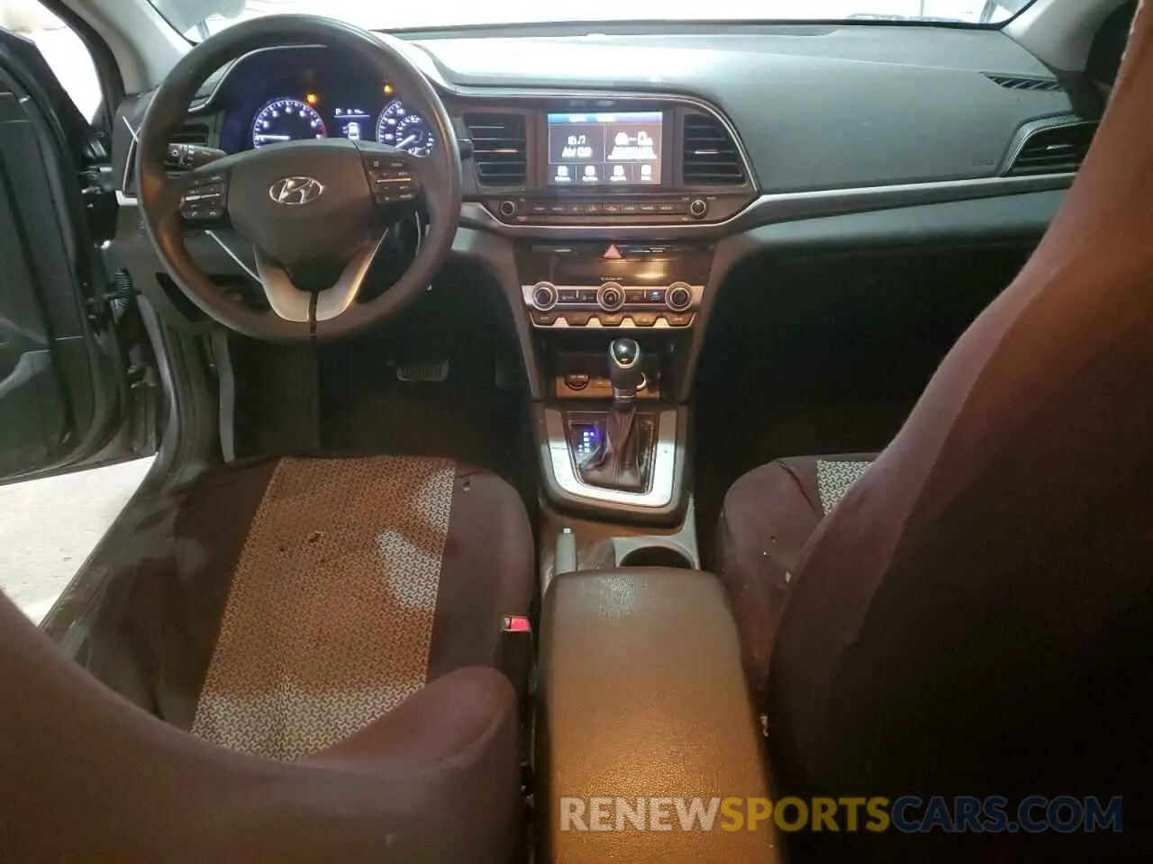 8 Photograph of a damaged car 5NPD84LF3LH537924 HYUNDAI ELANTRA 2020