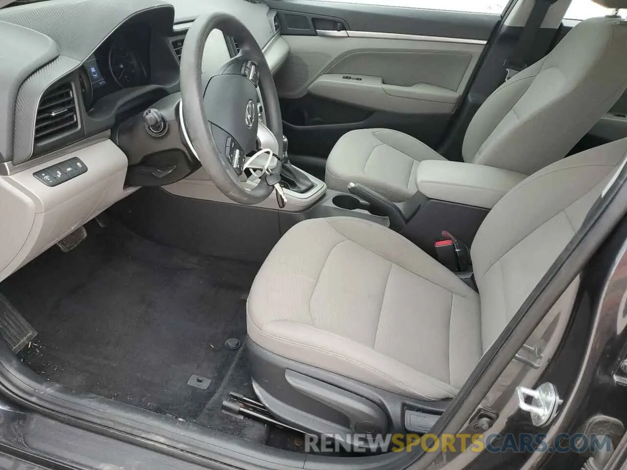 7 Photograph of a damaged car 5NPD84LF3LH558305 HYUNDAI ELANTRA 2020