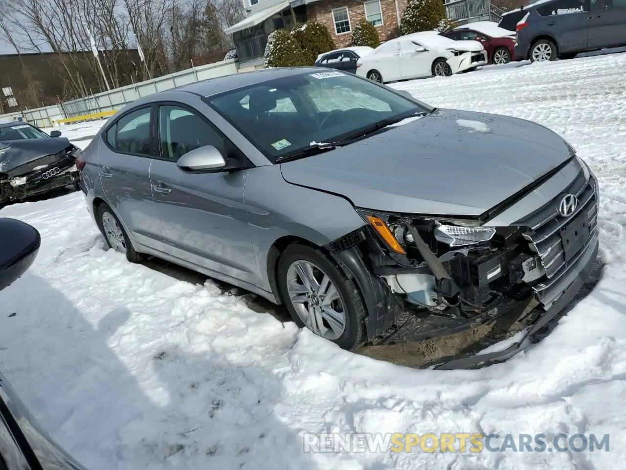 4 Photograph of a damaged car 5NPD84LF3LH576691 HYUNDAI ELANTRA 2020
