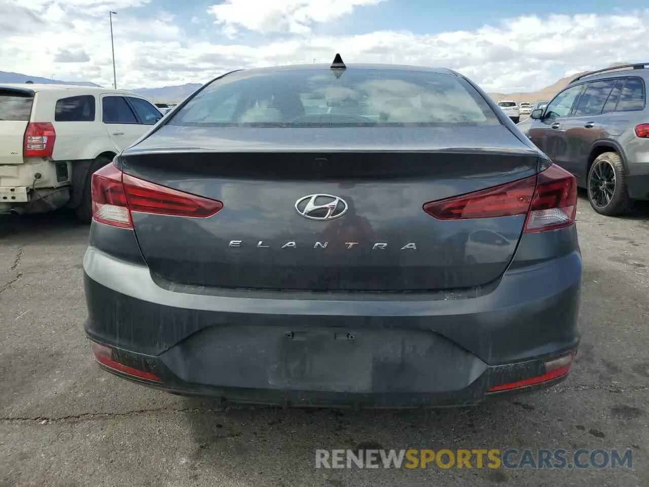 6 Photograph of a damaged car 5NPD84LF3LH579297 HYUNDAI ELANTRA 2020