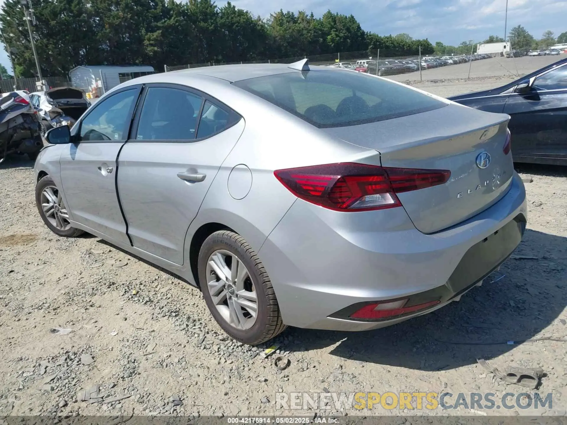 3 Фотография поврежденного автомобиля 5NPD84LF3LH581034 HYUNDAI ELANTRA 2020