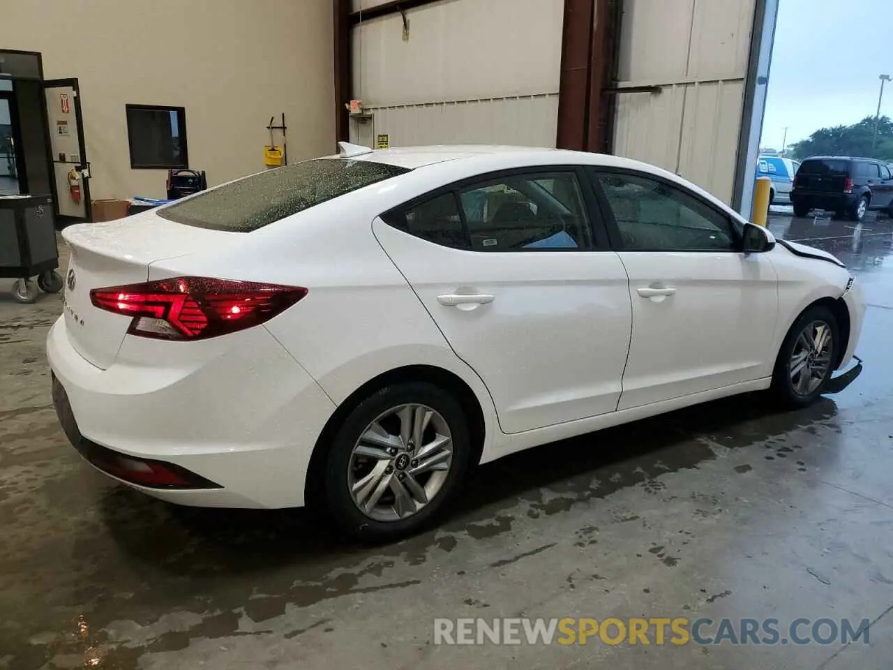 3 Photograph of a damaged car 5NPD84LF3LH584743 HYUNDAI ELANTRA 2020