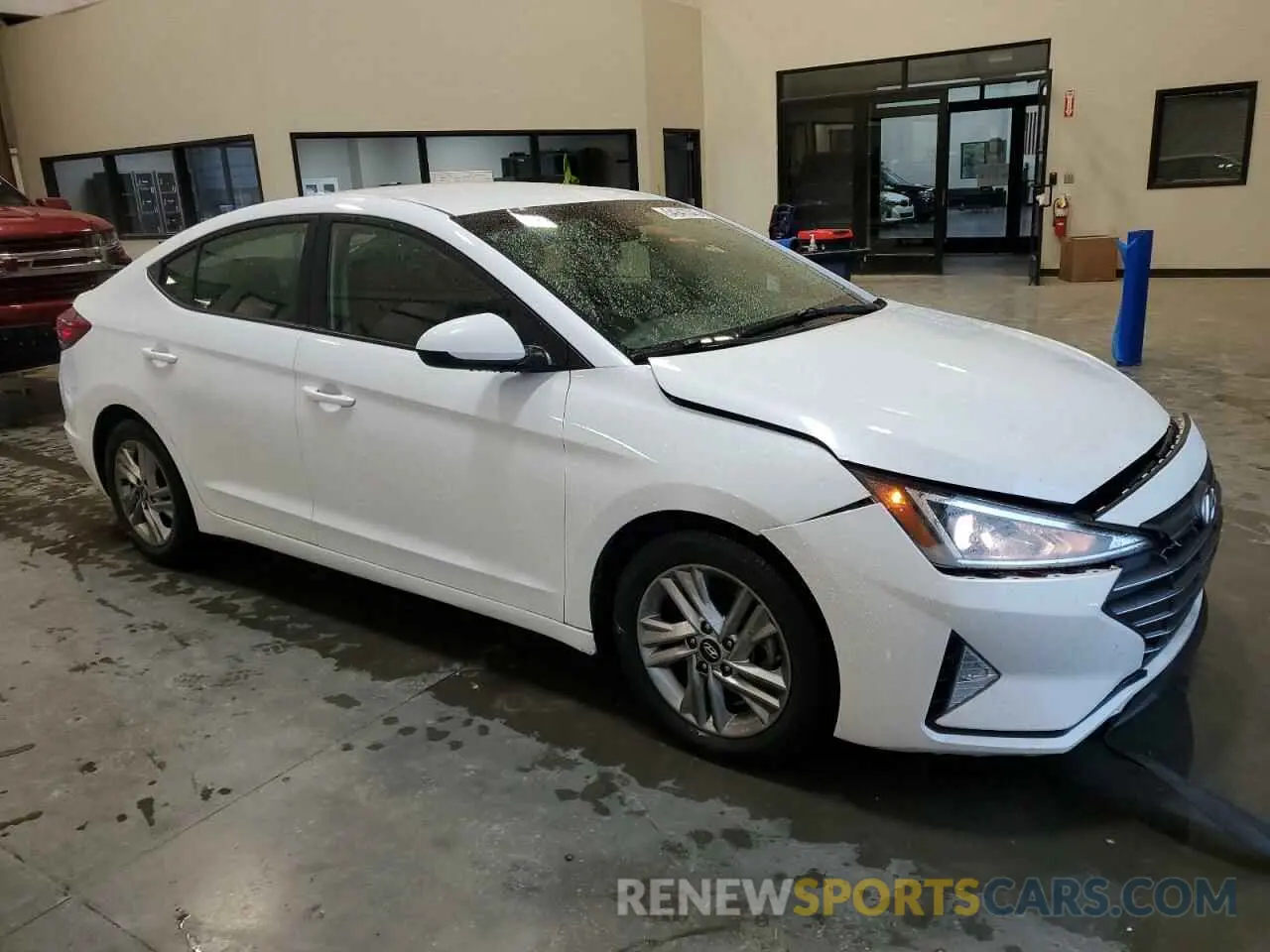 4 Photograph of a damaged car 5NPD84LF3LH584743 HYUNDAI ELANTRA 2020