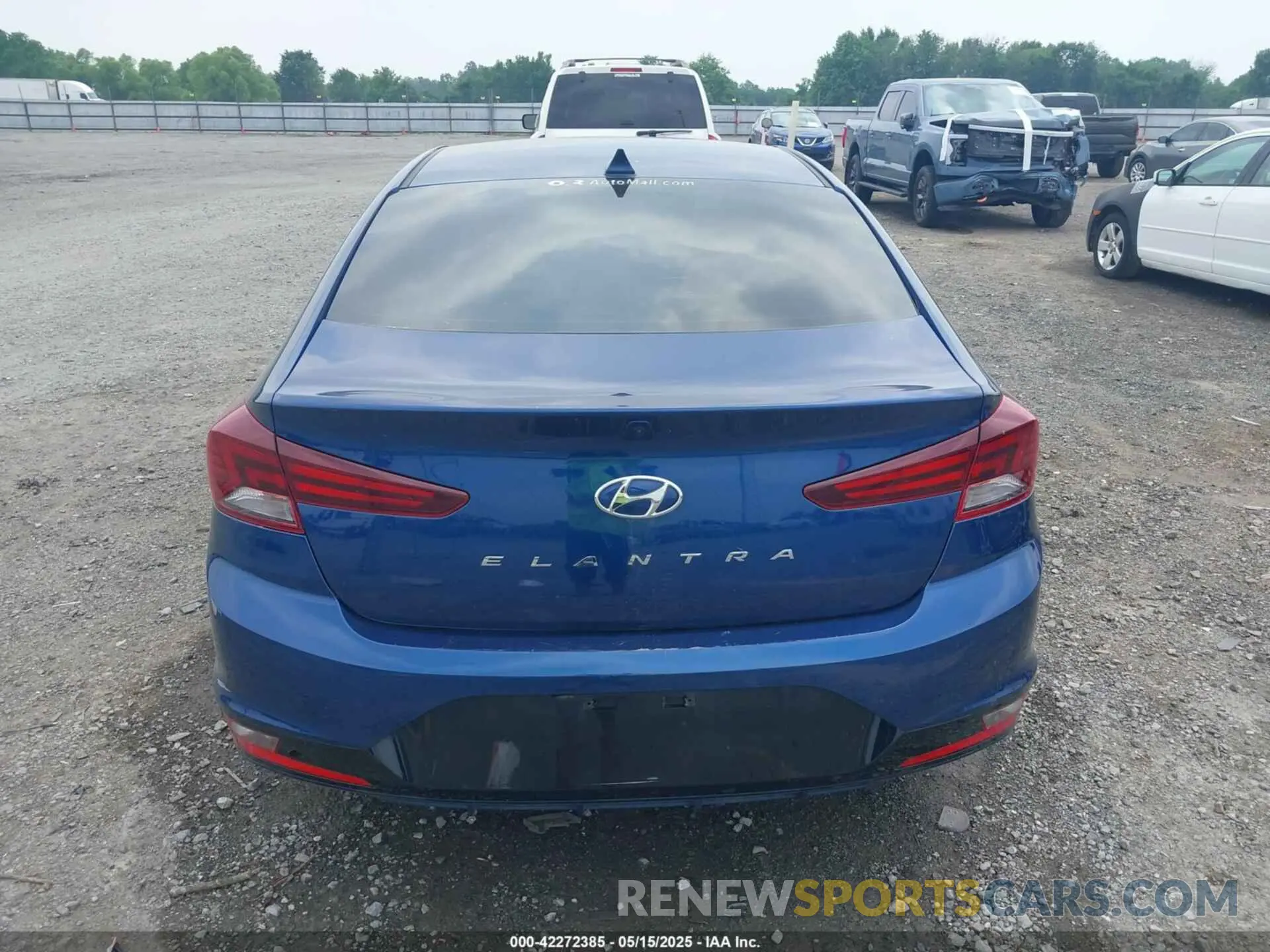 16 Photograph of a damaged car 5NPD84LF3LH593037 HYUNDAI ELANTRA 2020