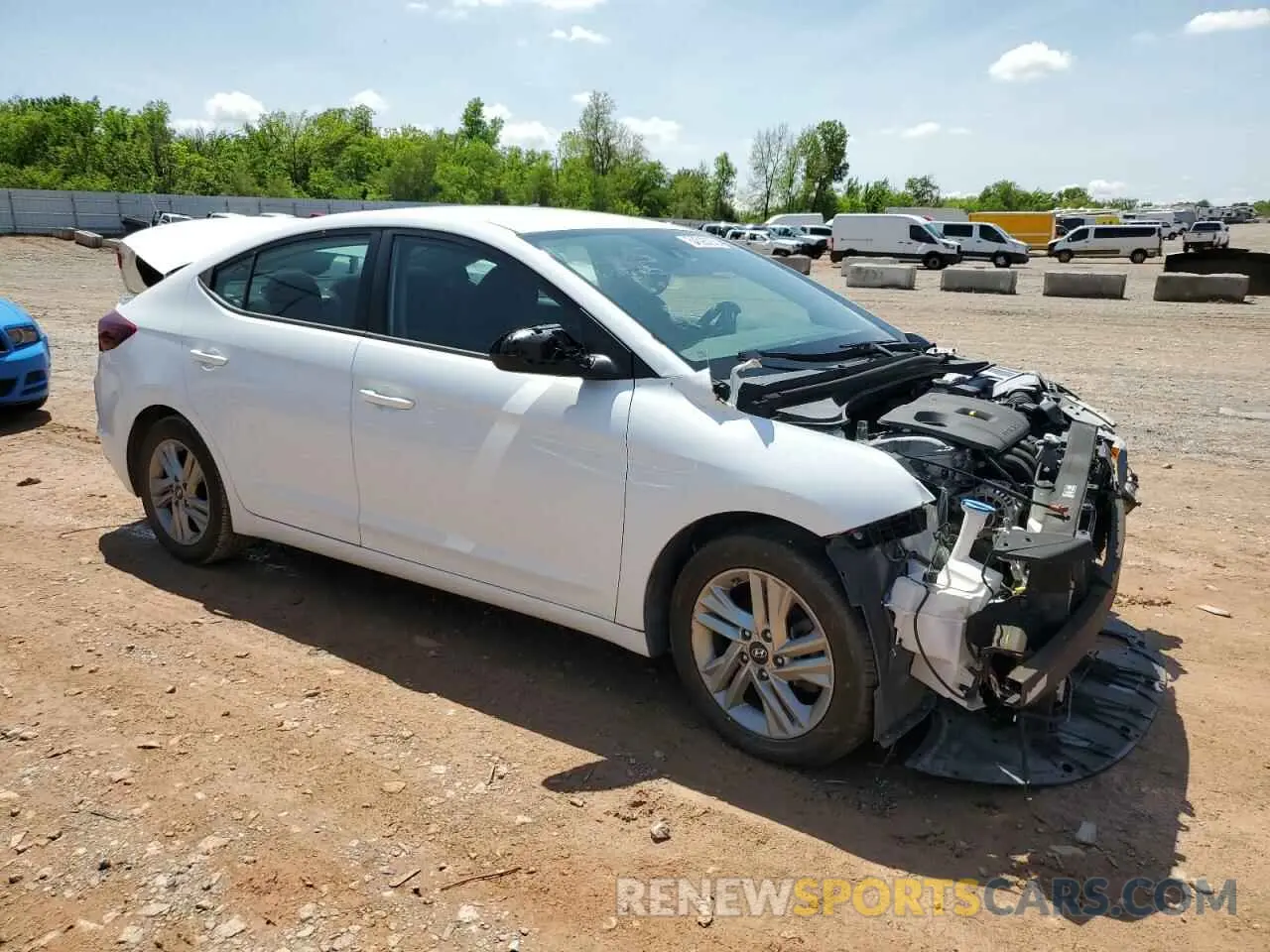 4 Photograph of a damaged car 5NPD84LF3LH621564 HYUNDAI ELANTRA 2020