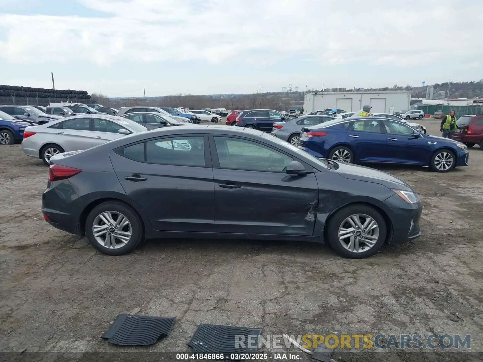 13 Photograph of a damaged car 5NPD84LF3LH629745 HYUNDAI ELANTRA 2020