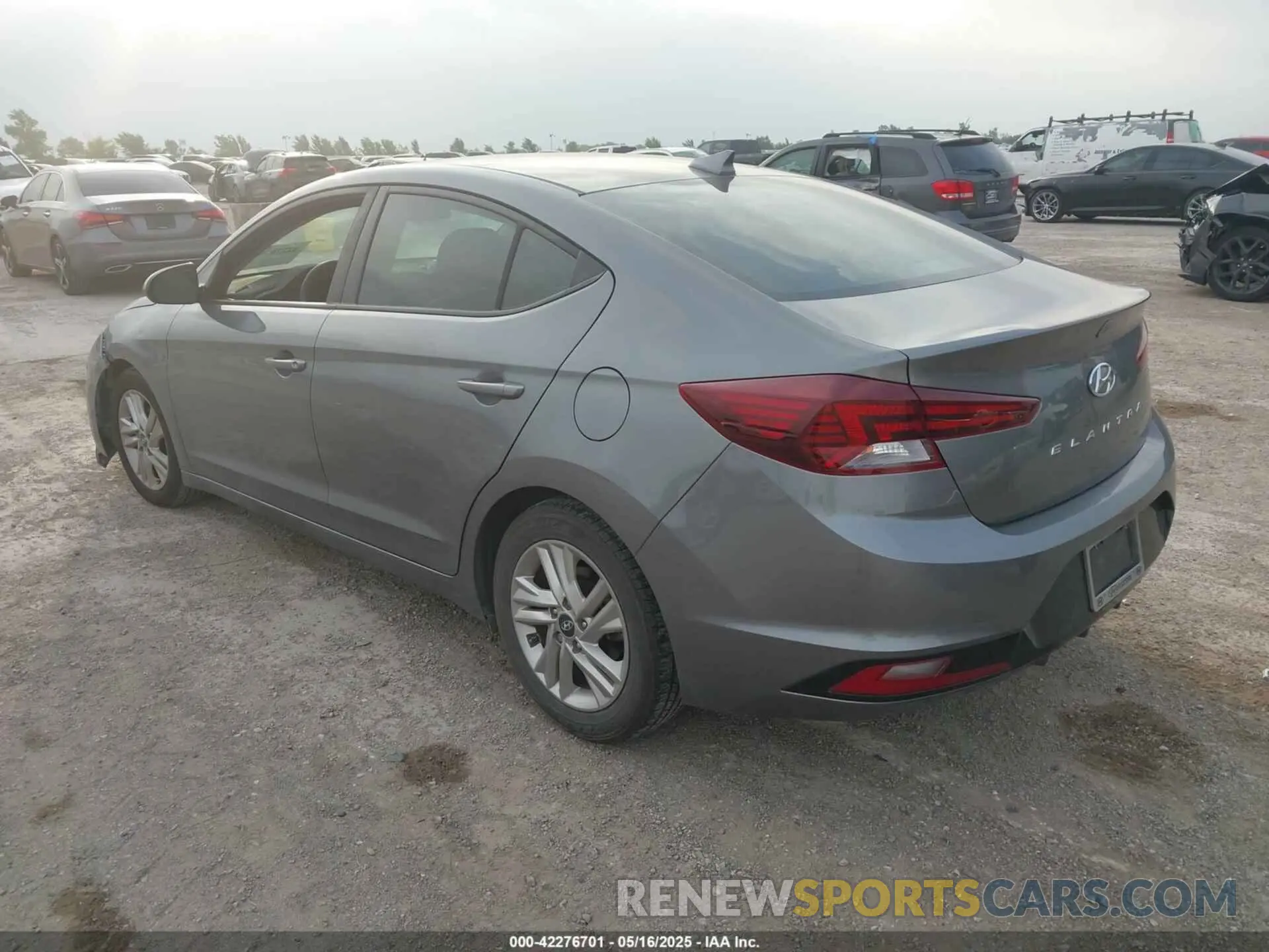 3 Photograph of a damaged car 5NPD84LF4LH506939 HYUNDAI ELANTRA 2020