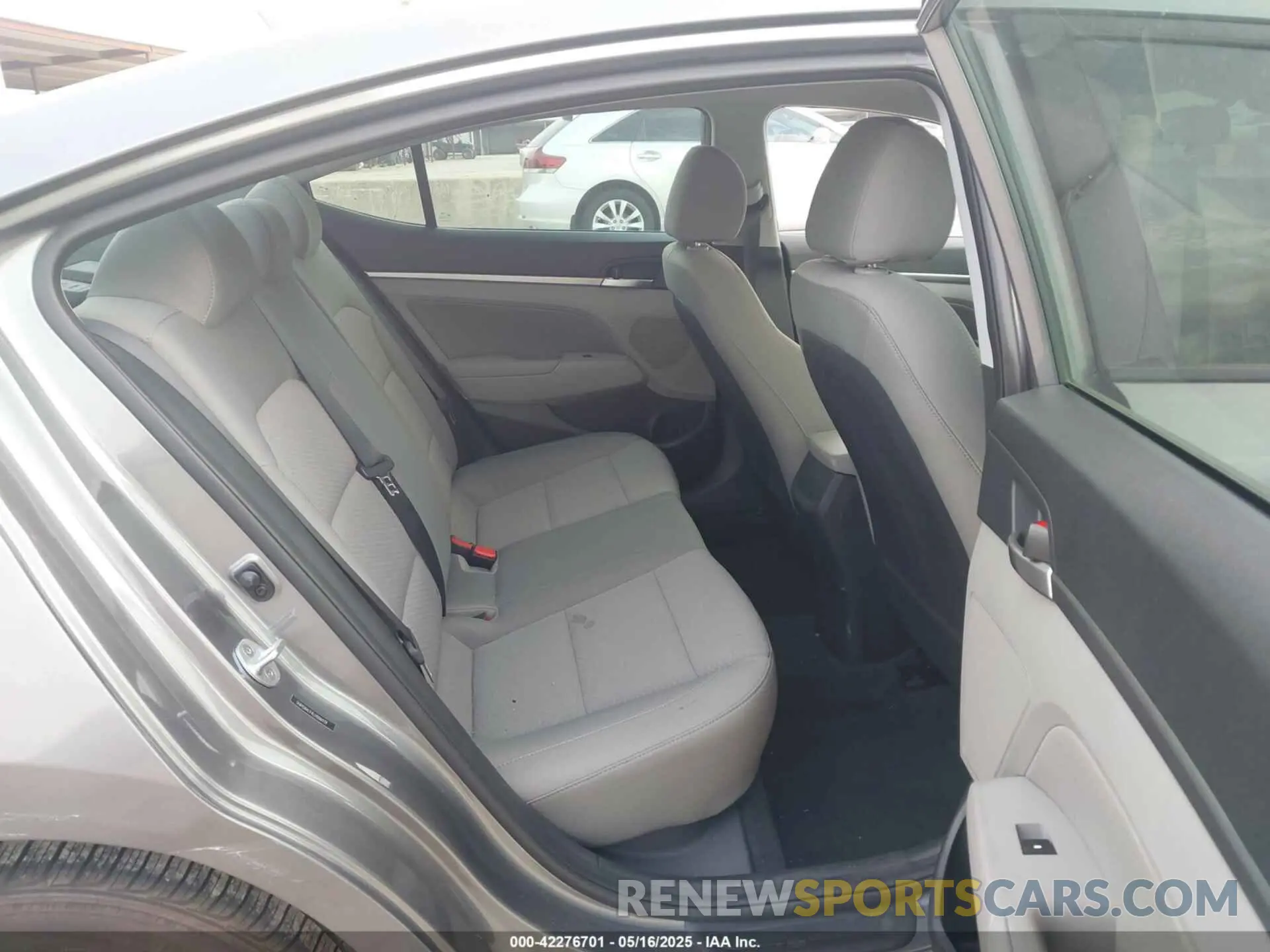 8 Photograph of a damaged car 5NPD84LF4LH506939 HYUNDAI ELANTRA 2020