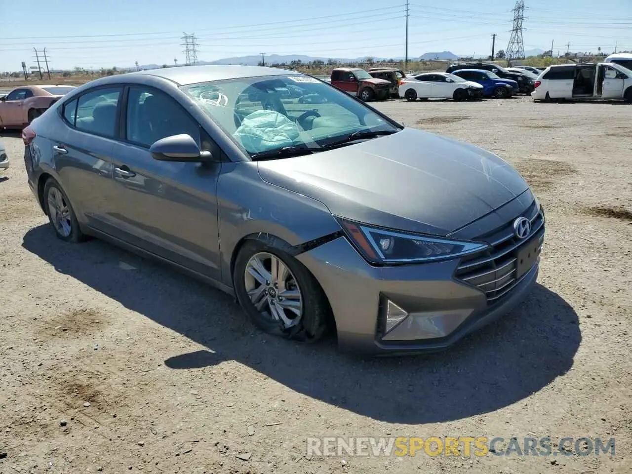 4 Photograph of a damaged car 5NPD84LF4LH529217 HYUNDAI ELANTRA 2020