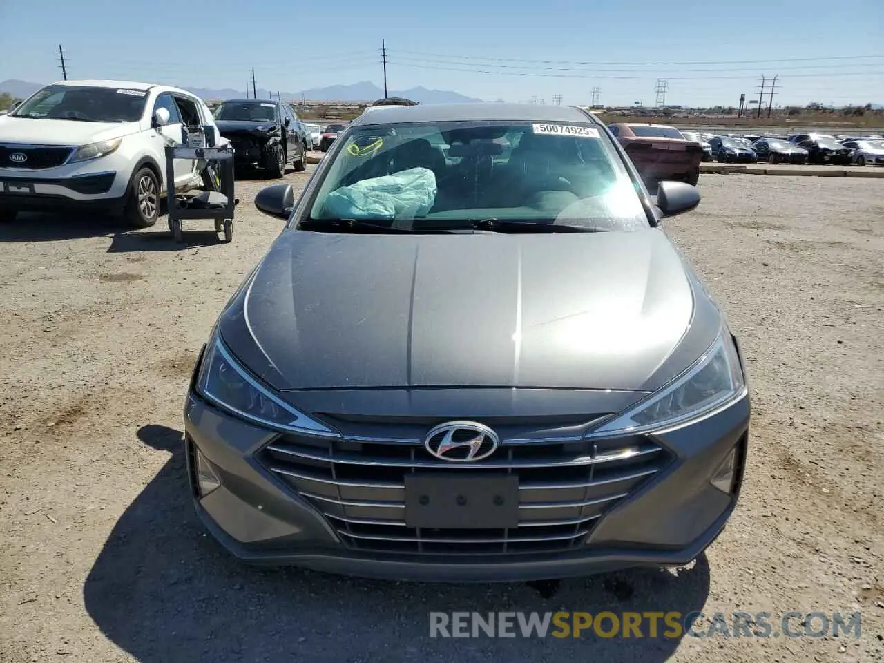 5 Photograph of a damaged car 5NPD84LF4LH529217 HYUNDAI ELANTRA 2020