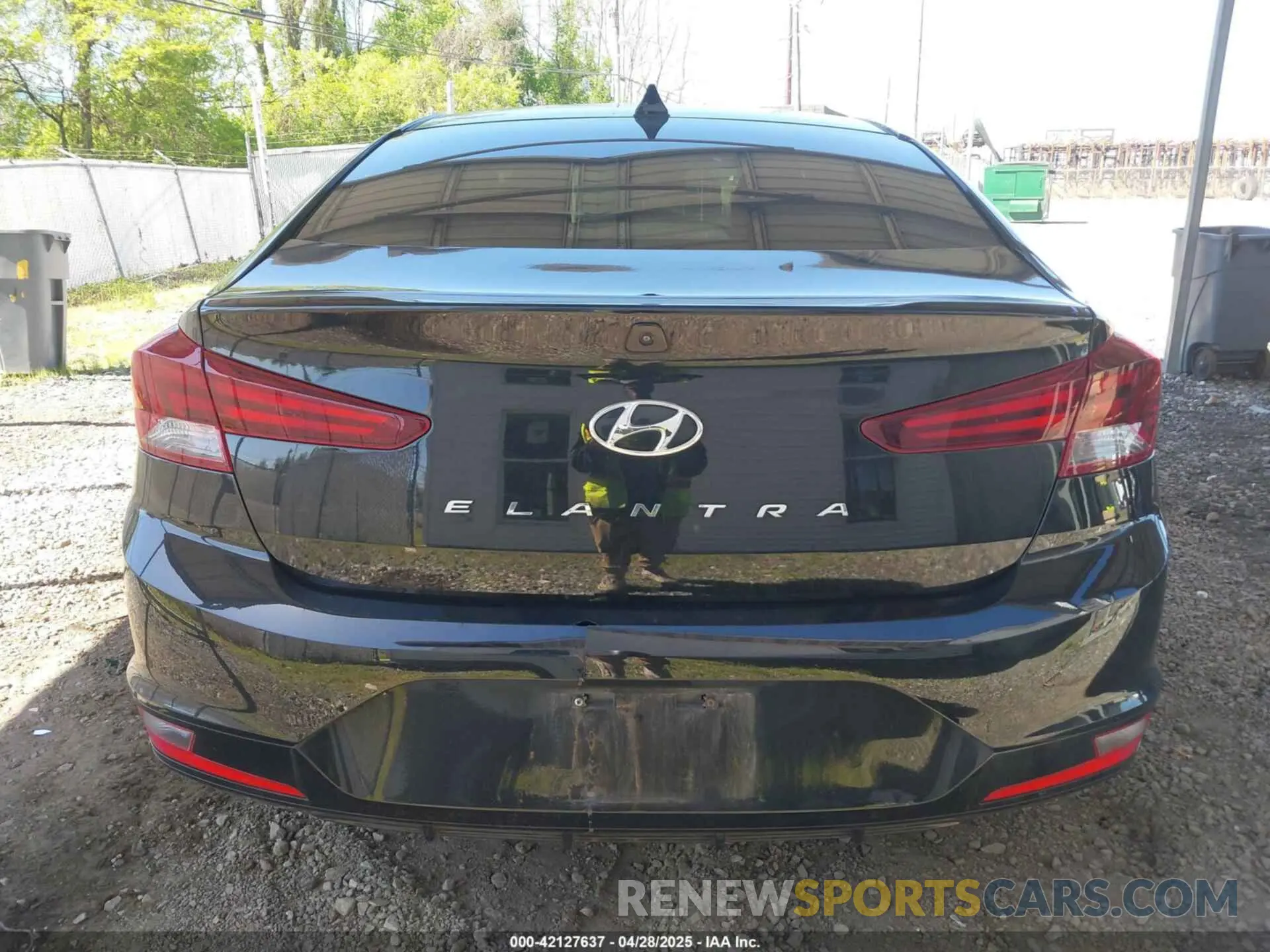 17 Фотография поврежденного автомобиля 5NPD84LF4LH532926 HYUNDAI ELANTRA 2020