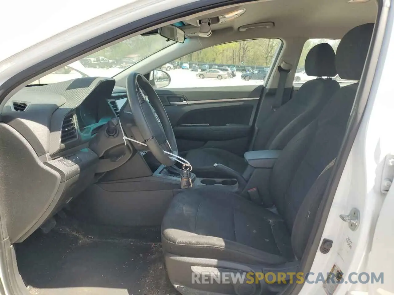7 Photograph of a damaged car 5NPD84LF4LH548205 HYUNDAI ELANTRA 2020