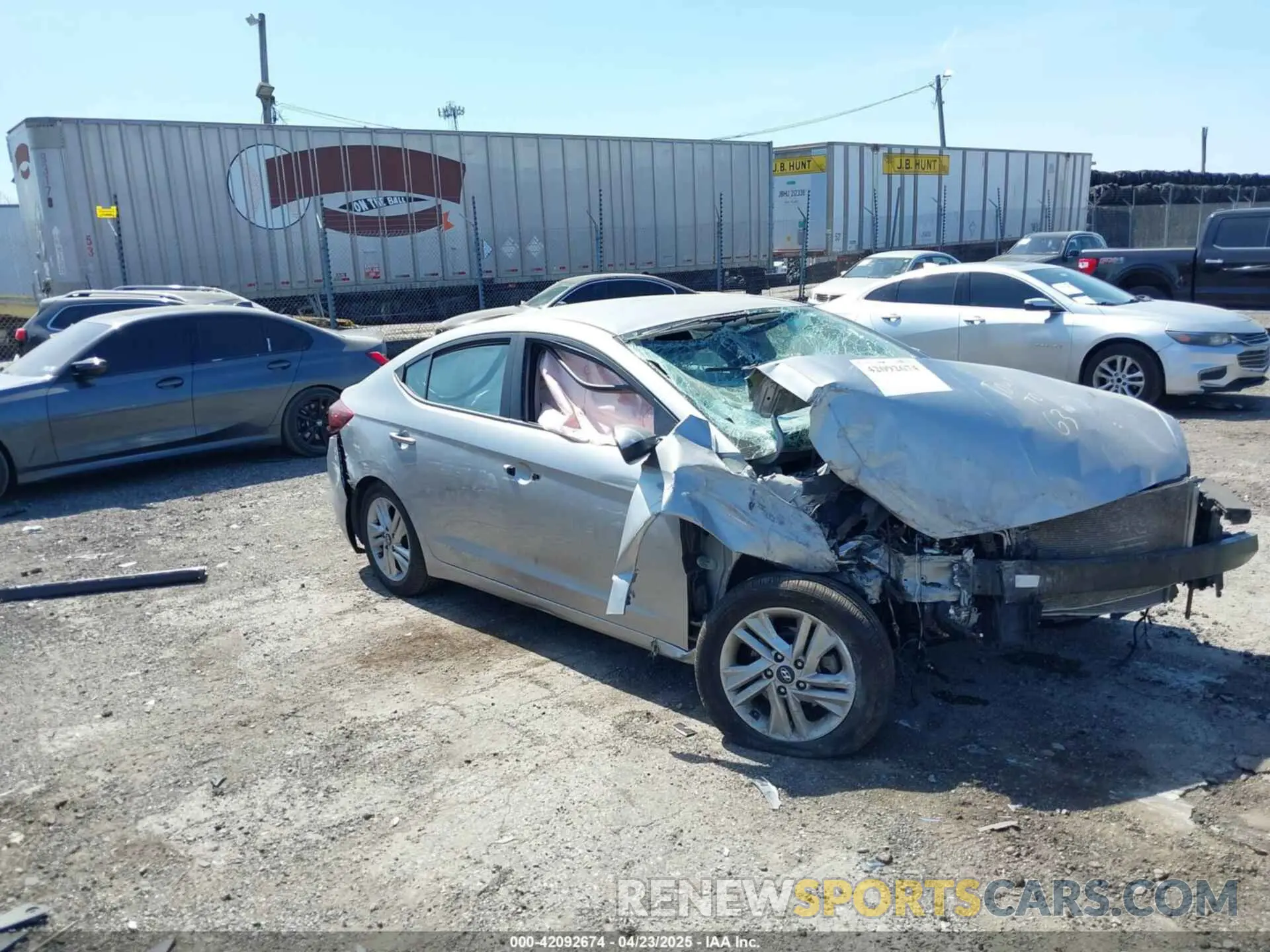 1 Photograph of a damaged car 5NPD84LF4LH553503 HYUNDAI ELANTRA 2020