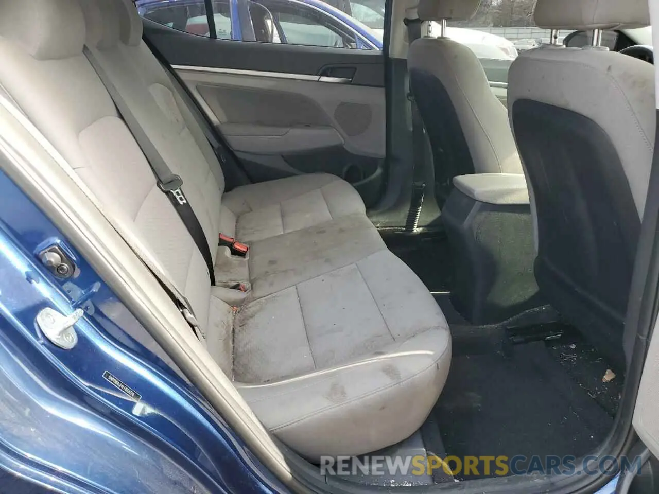 10 Photograph of a damaged car 5NPD84LF4LH554778 HYUNDAI ELANTRA 2020