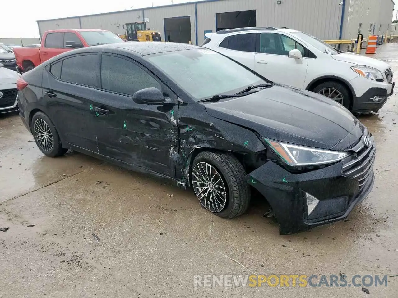 5 Photograph of a damaged car 5NPD84LF4LH560953 HYUNDAI ELANTRA 2020