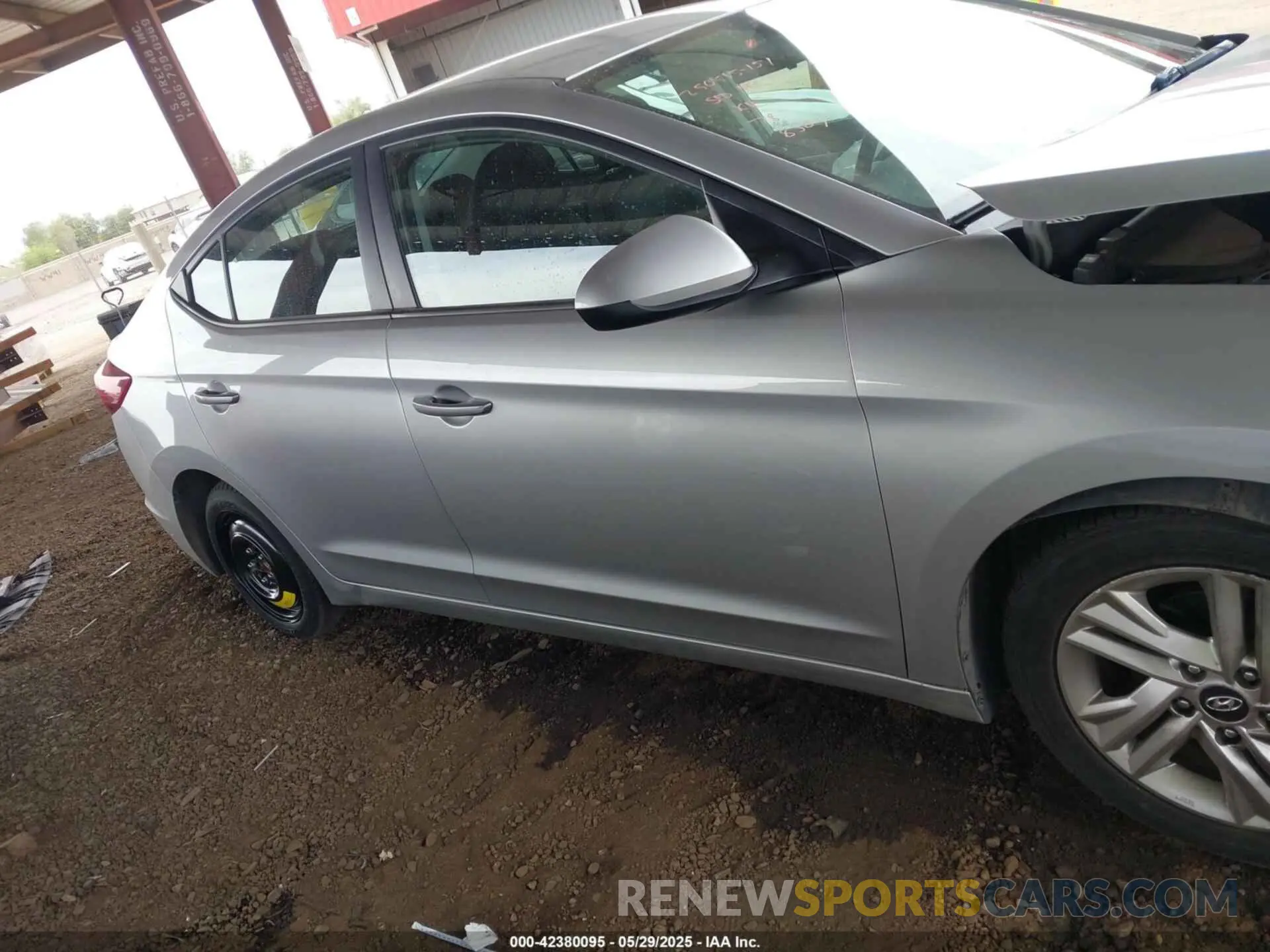 14 Photograph of a damaged car 5NPD84LF4LH568504 HYUNDAI ELANTRA 2020