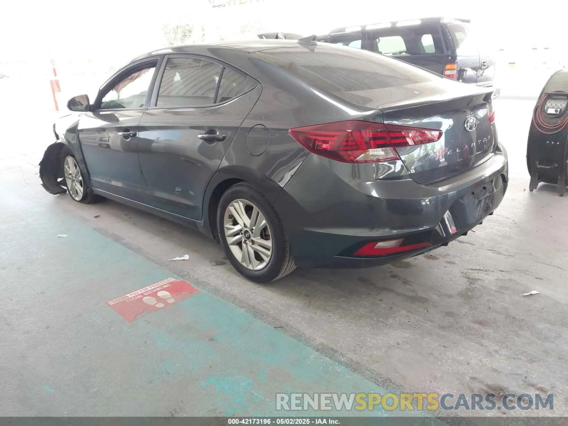 3 Фотография поврежденного автомобиля 5NPD84LF4LH598666 HYUNDAI ELANTRA 2020