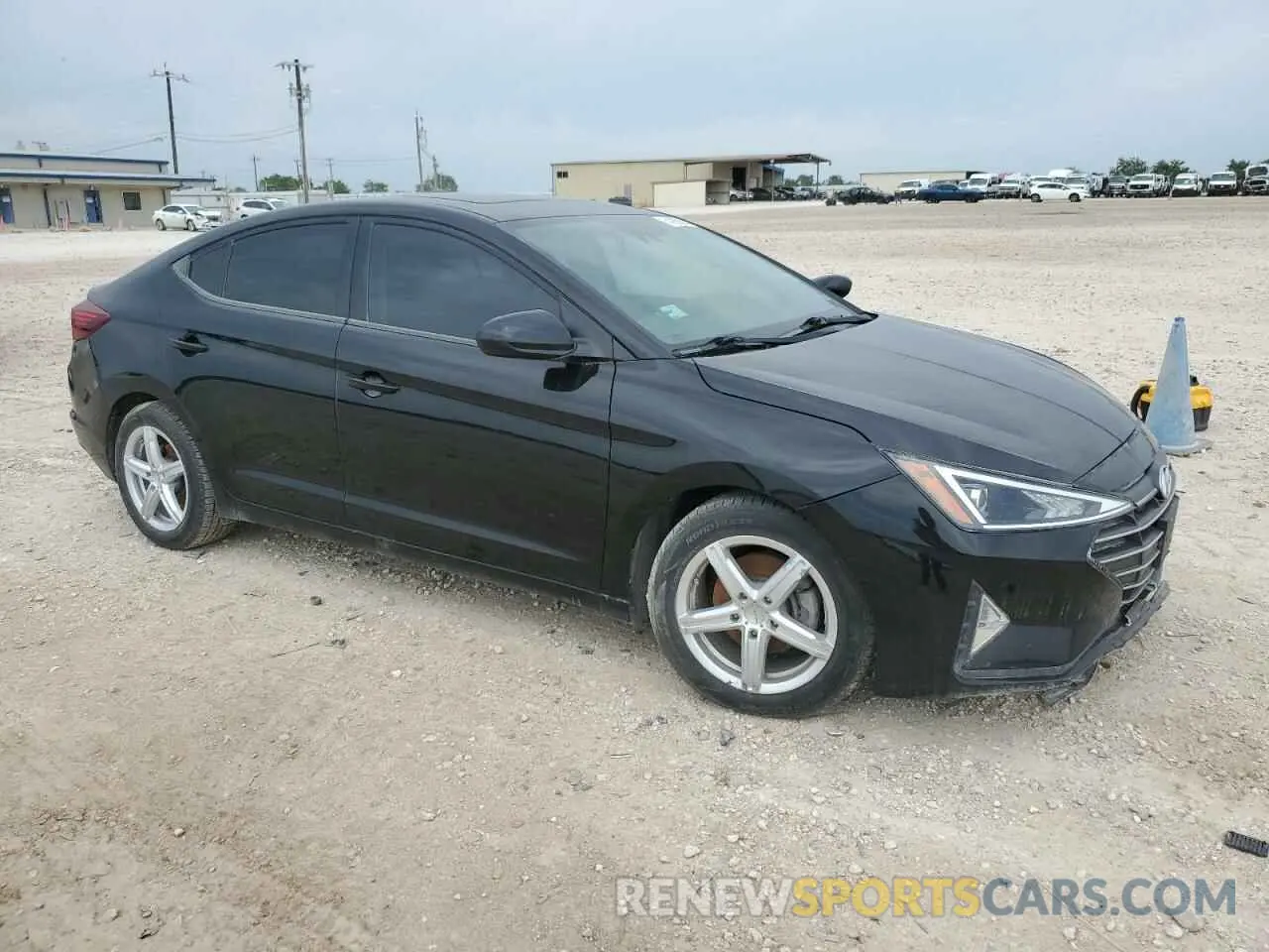 4 Photograph of a damaged car 5NPD84LF4LH603753 HYUNDAI ELANTRA 2020