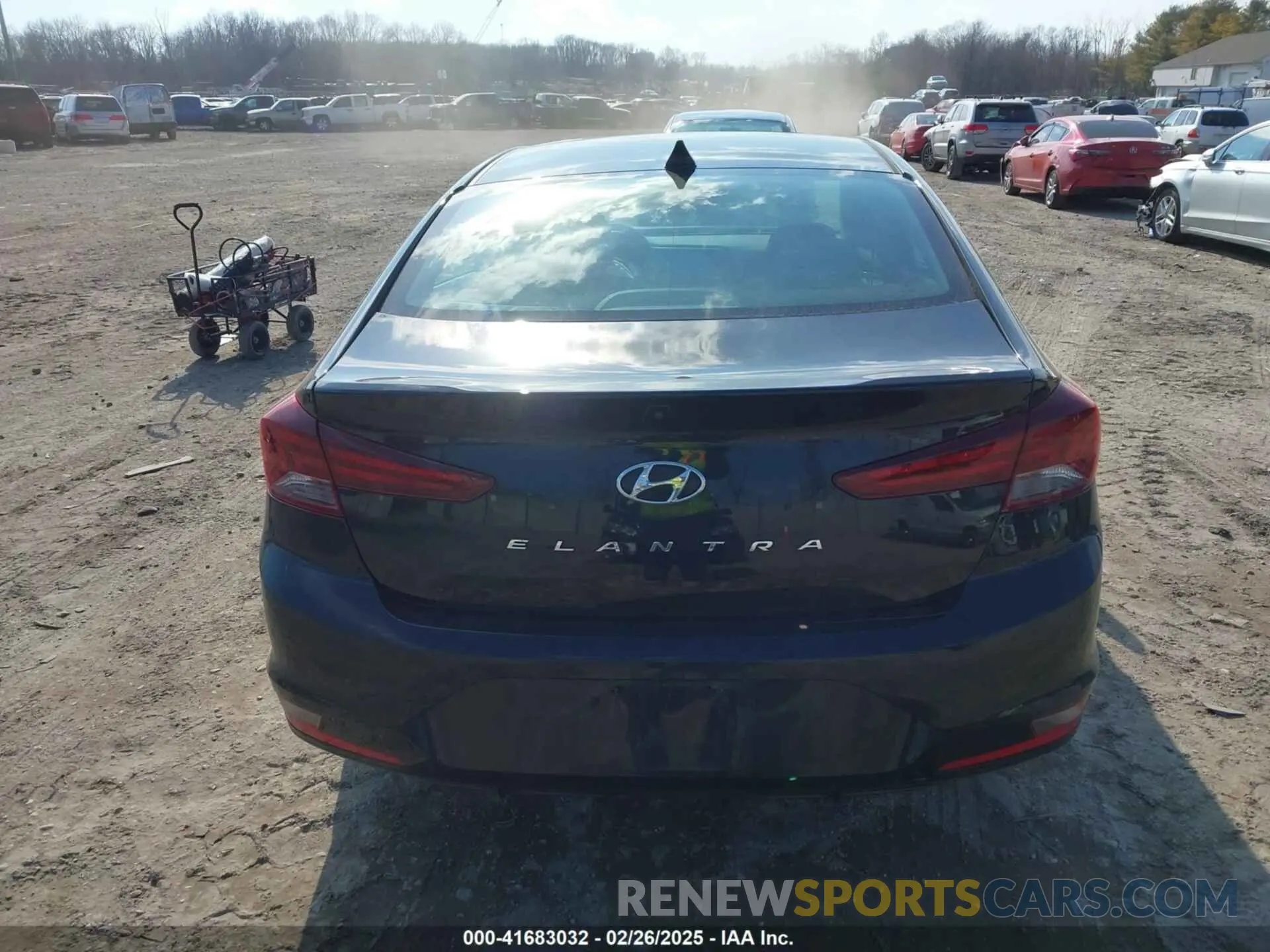 16 Photograph of a damaged car 5NPD84LF4LH626448 HYUNDAI ELANTRA 2020