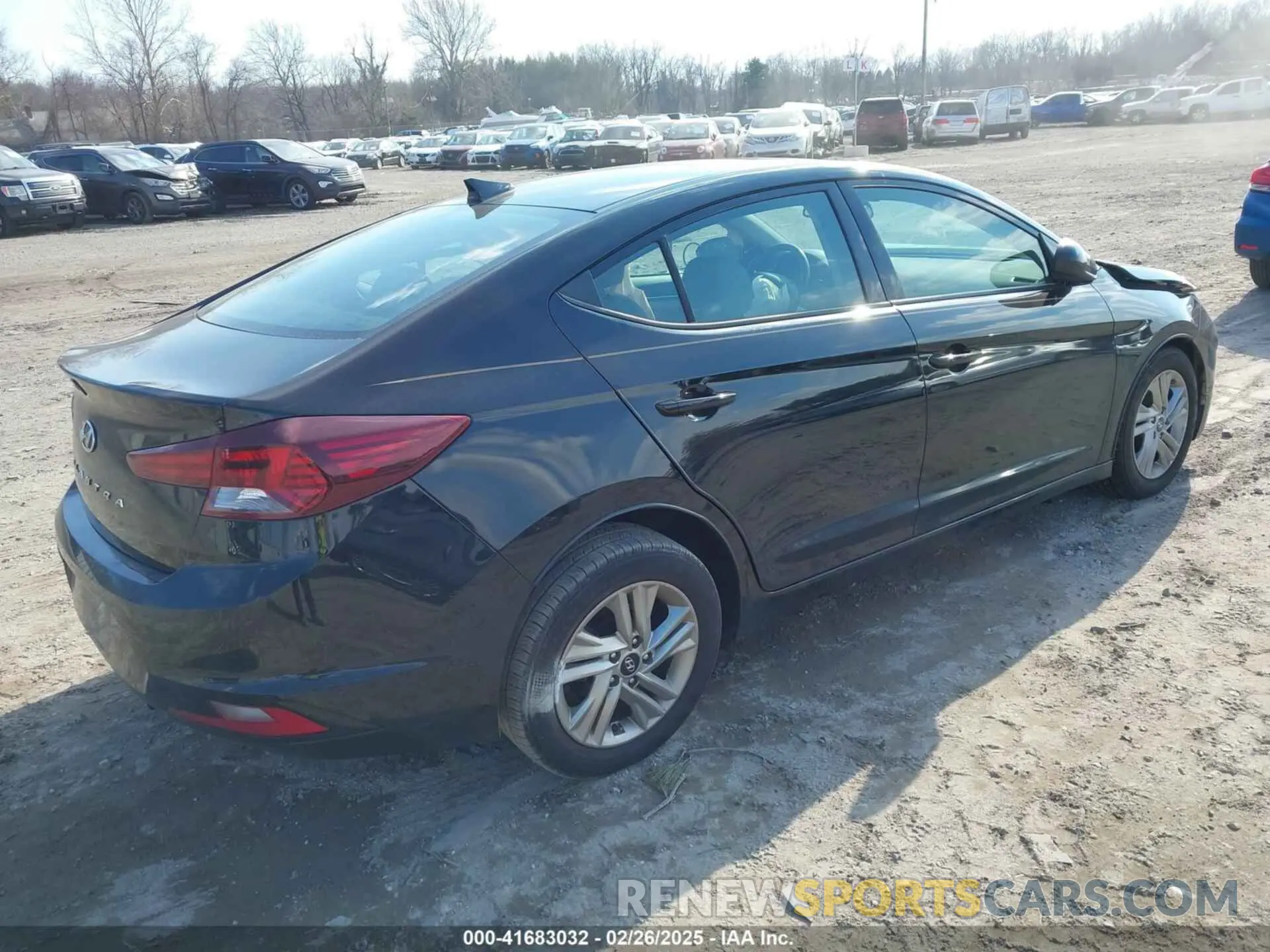 4 Photograph of a damaged car 5NPD84LF4LH626448 HYUNDAI ELANTRA 2020