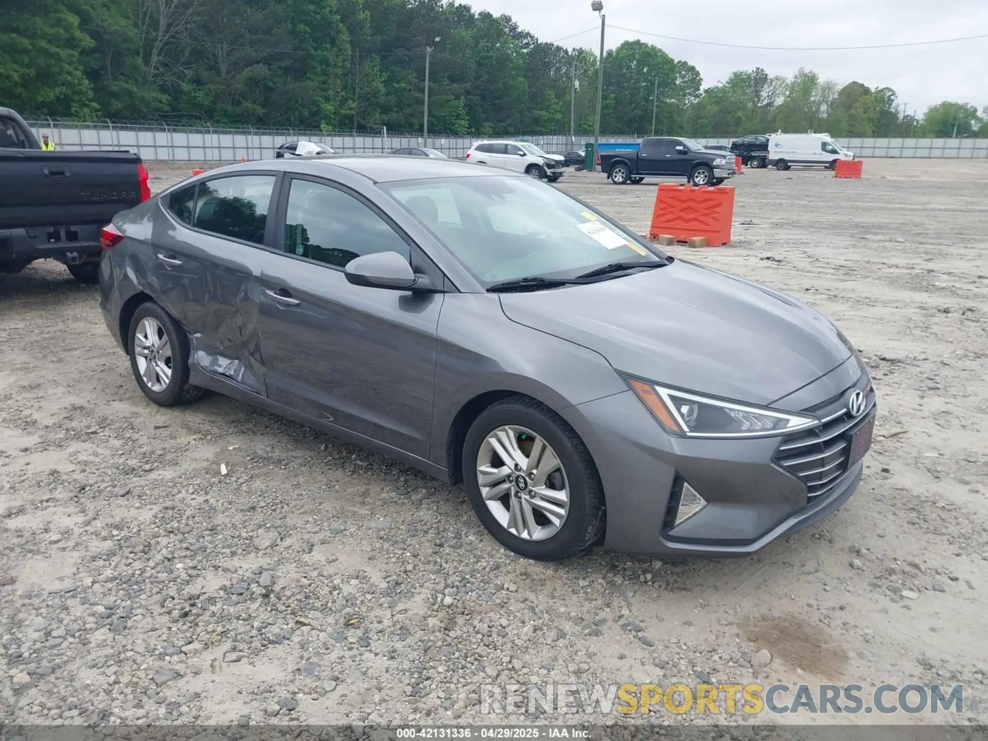 1 Photograph of a damaged car 5NPD84LF5LH510014 HYUNDAI ELANTRA 2020