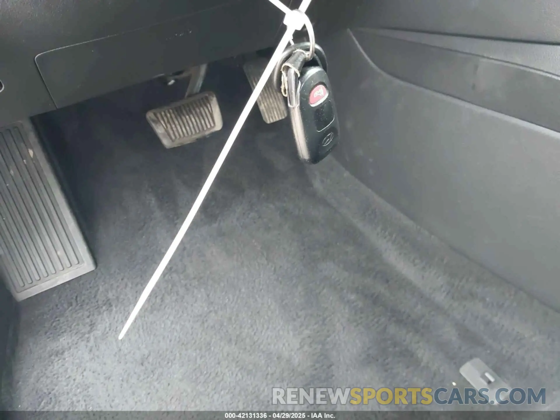 11 Photograph of a damaged car 5NPD84LF5LH510014 HYUNDAI ELANTRA 2020
