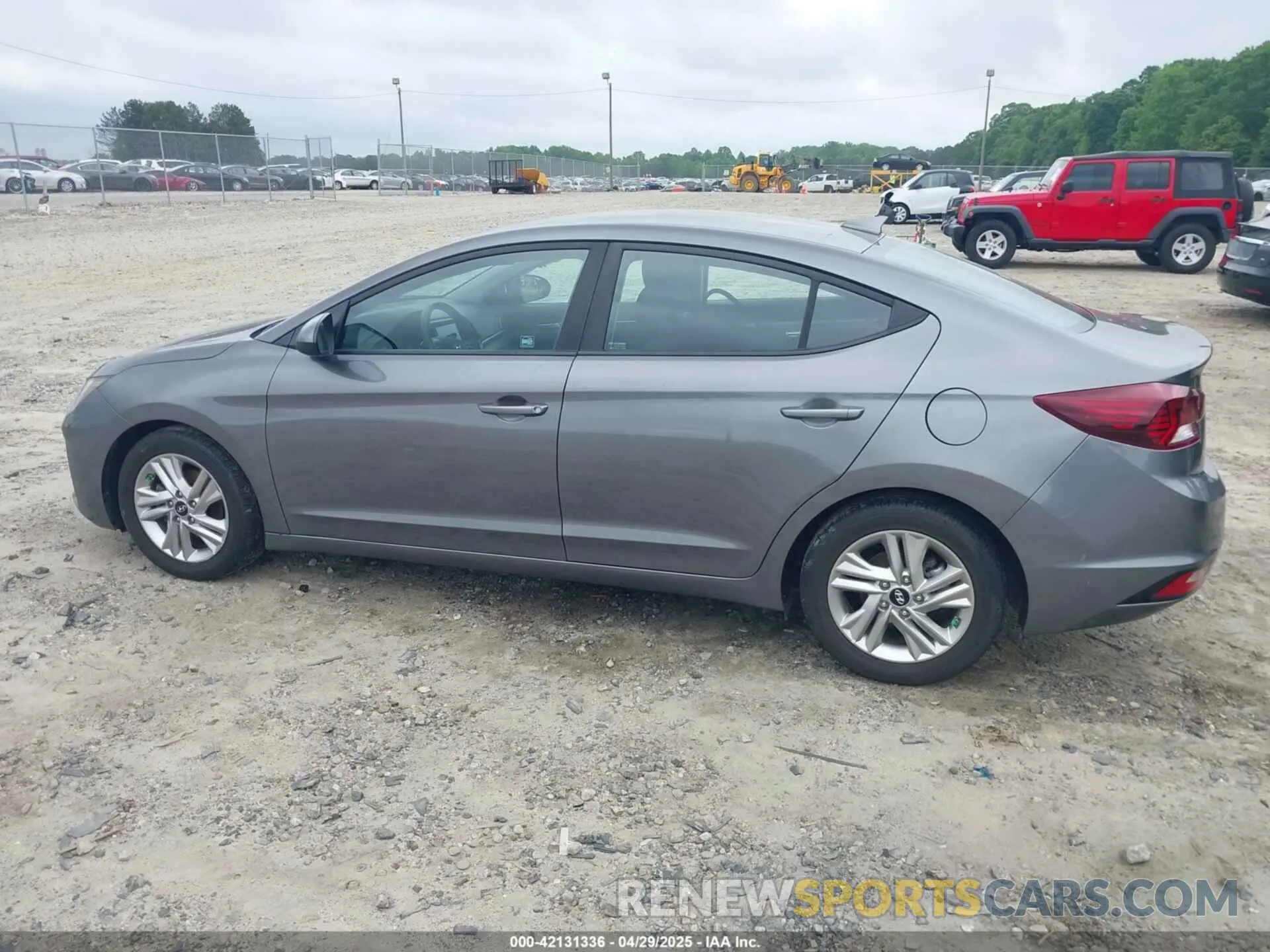 14 Photograph of a damaged car 5NPD84LF5LH510014 HYUNDAI ELANTRA 2020