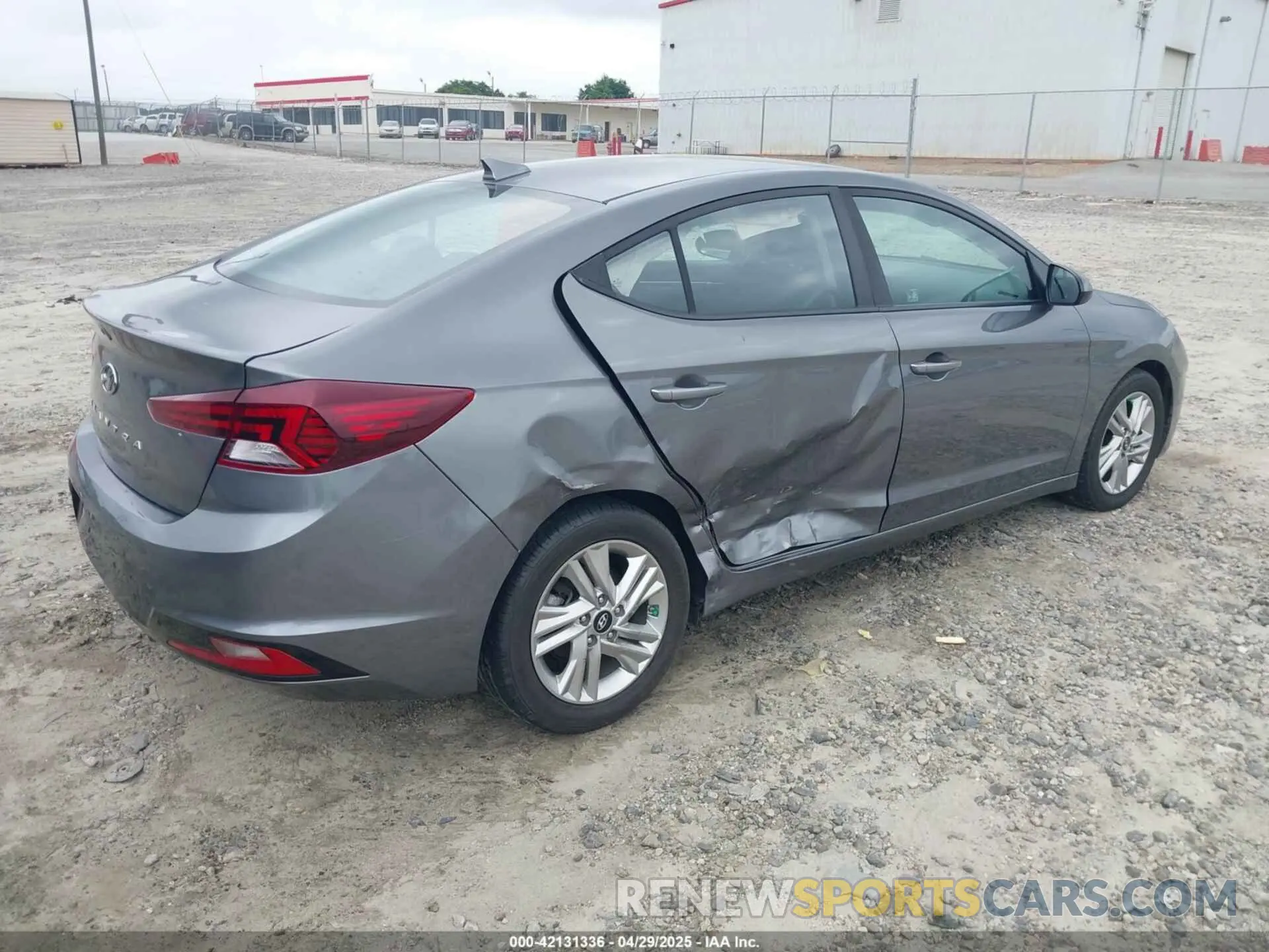 6 Photograph of a damaged car 5NPD84LF5LH510014 HYUNDAI ELANTRA 2020