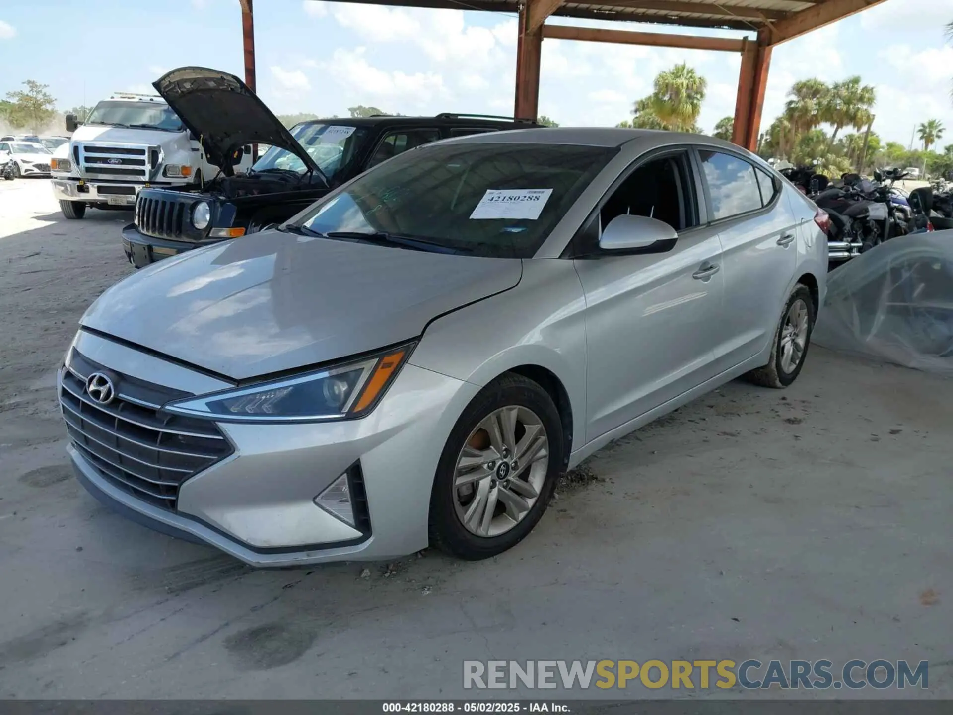 2 Photograph of a damaged car 5NPD84LF5LH512958 HYUNDAI ELANTRA 2020