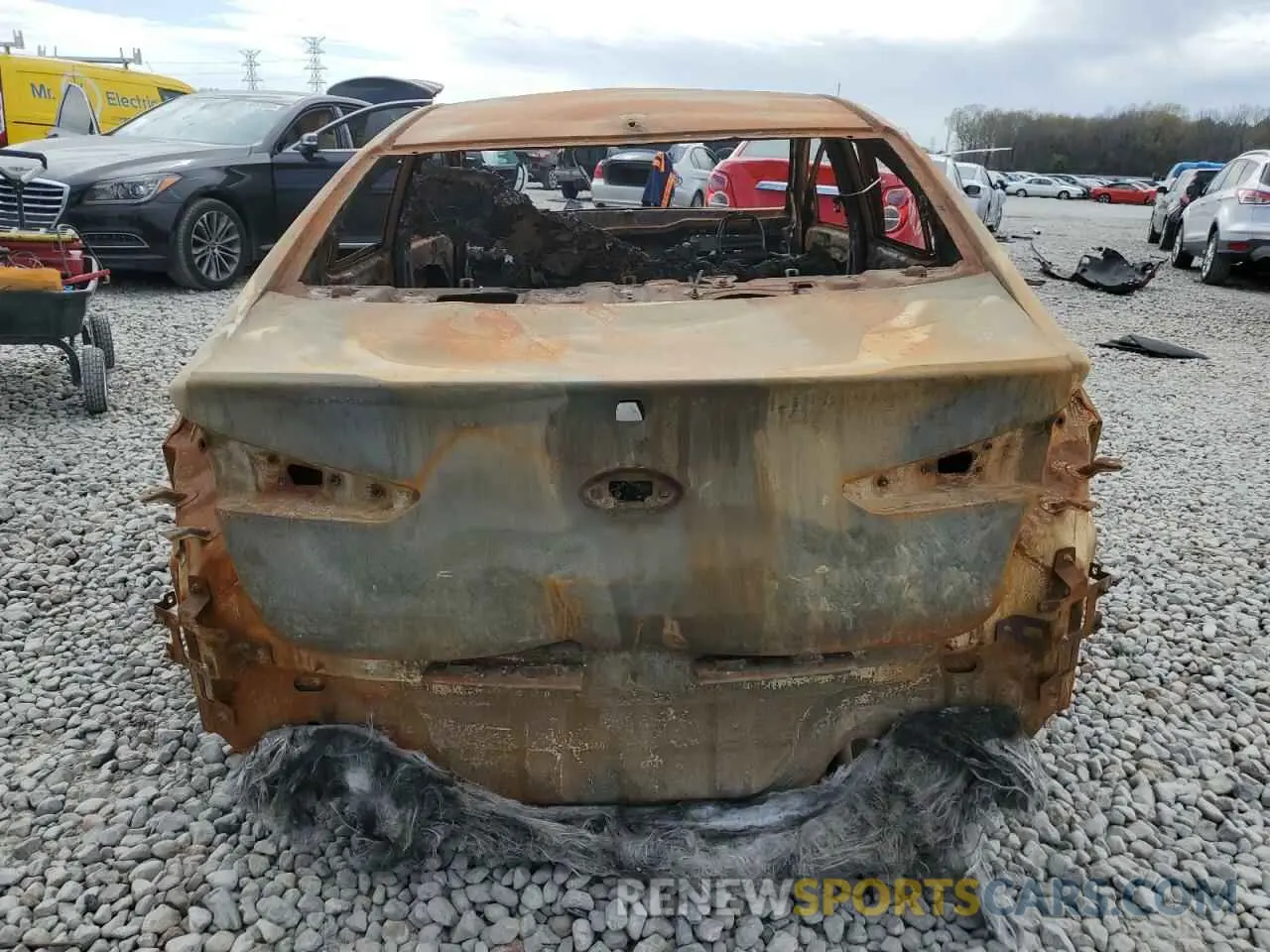 6 Фотография поврежденного автомобиля 5NPD84LF5LH571878 HYUNDAI ELANTRA 2020