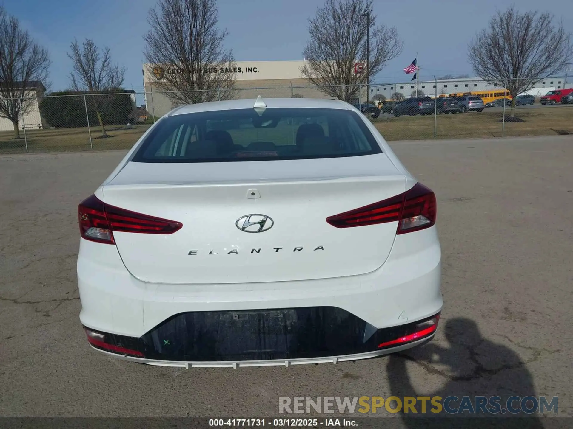 16 Photograph of a damaged car 5NPD84LF5LH599549 HYUNDAI ELANTRA 2020