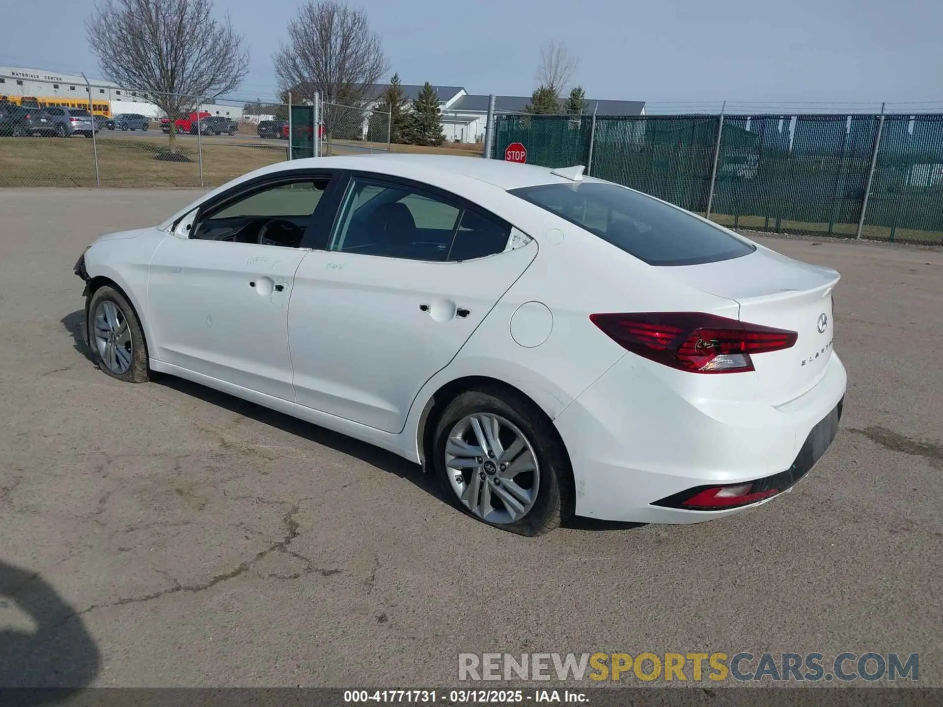 3 Photograph of a damaged car 5NPD84LF5LH599549 HYUNDAI ELANTRA 2020