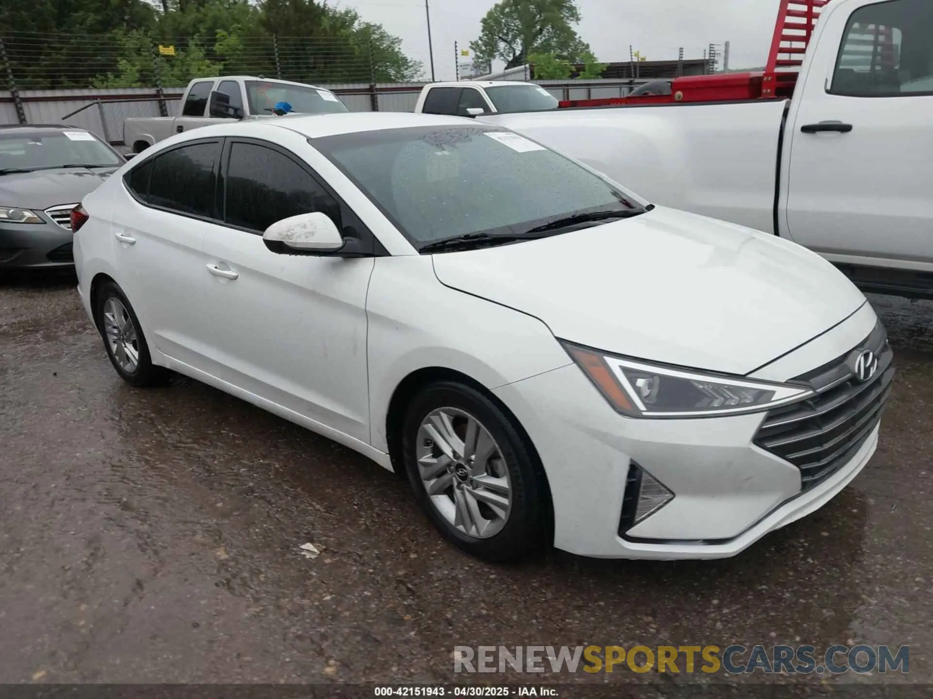 1 Photograph of a damaged car 5NPD84LF5LH604619 HYUNDAI ELANTRA 2020