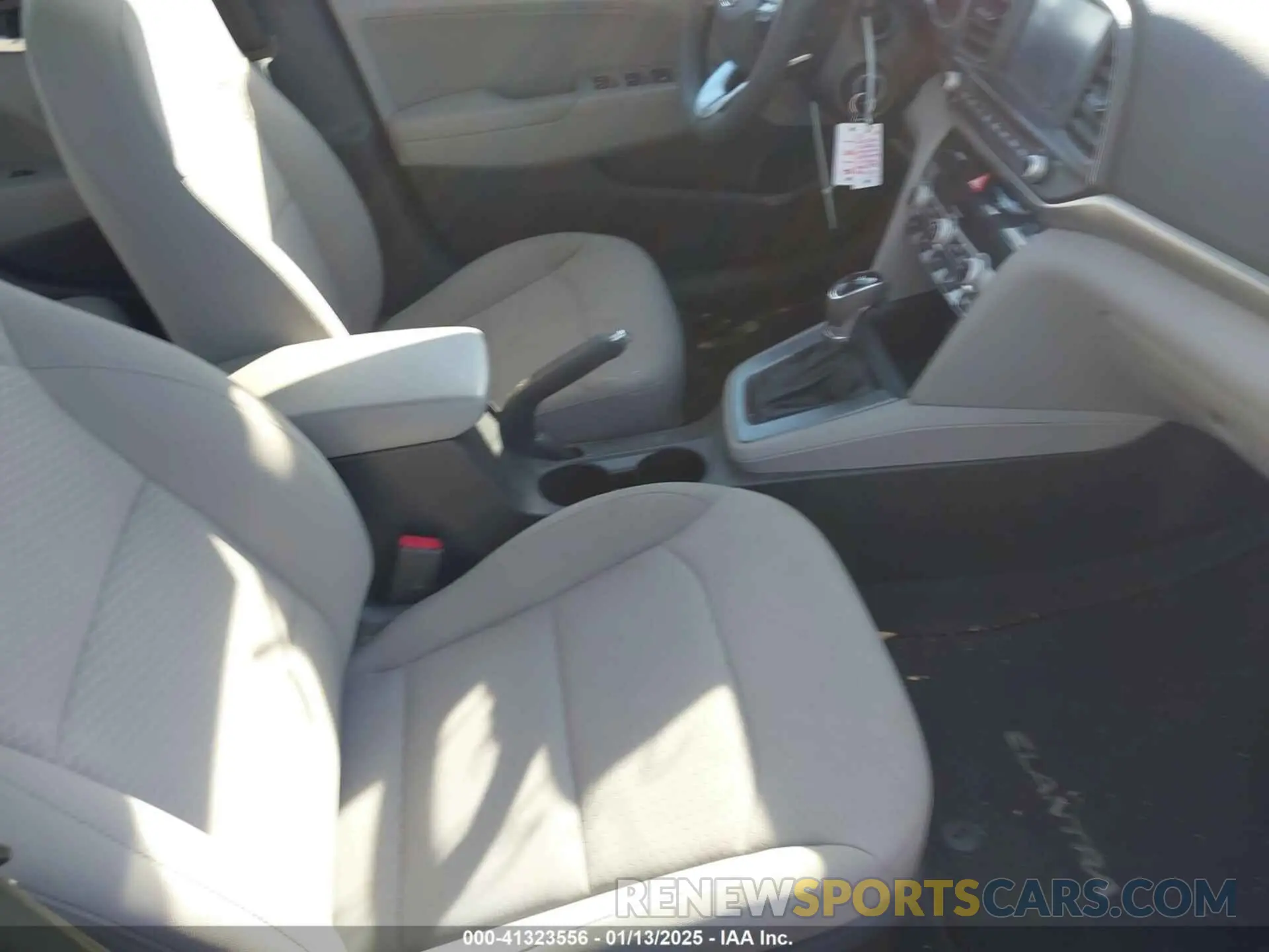 5 Фотография поврежденного автомобиля 5NPD84LF5LH609447 HYUNDAI ELANTRA 2020