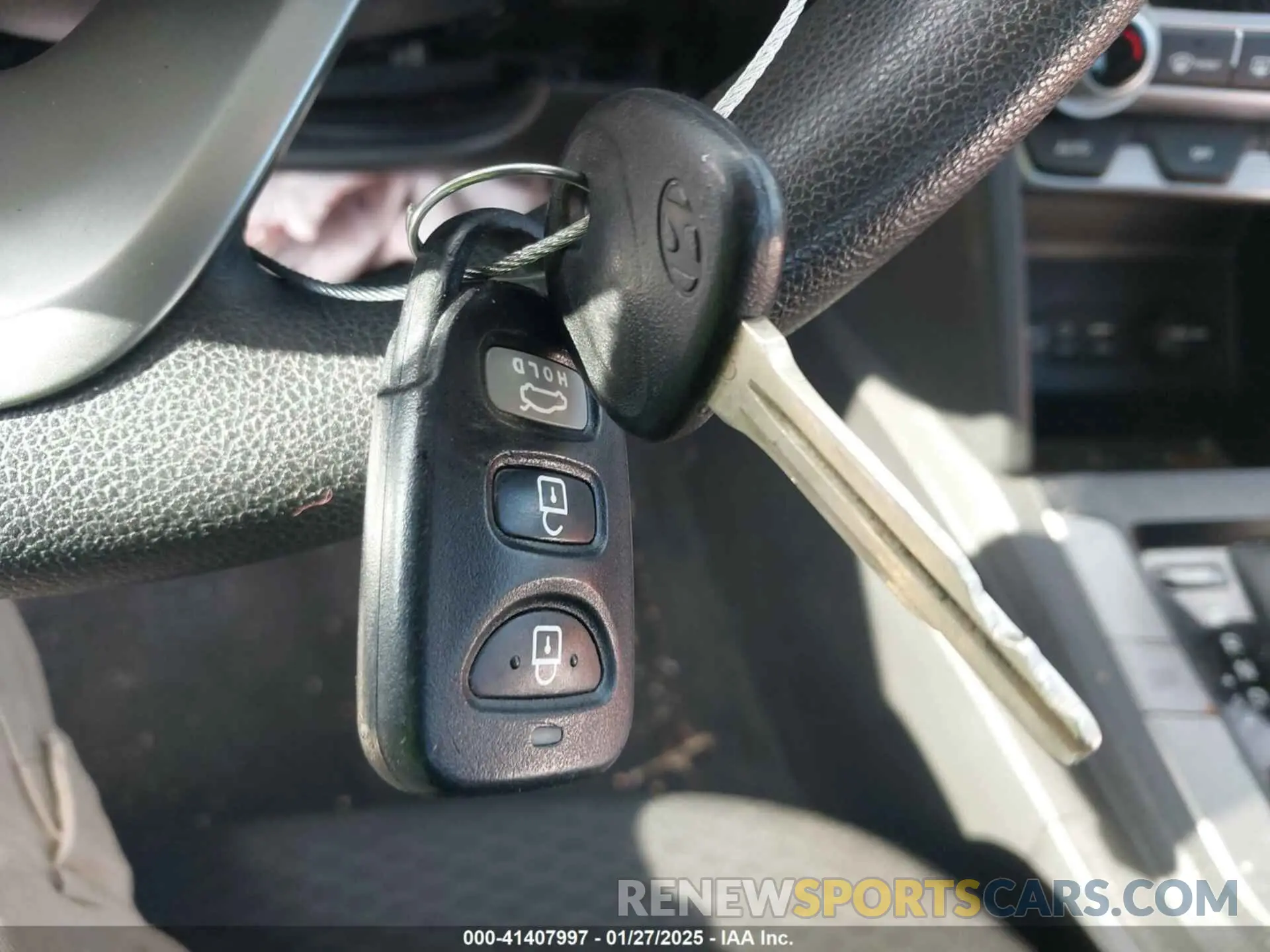 11 Photograph of a damaged car 5NPD84LF5LH613949 HYUNDAI ELANTRA 2020