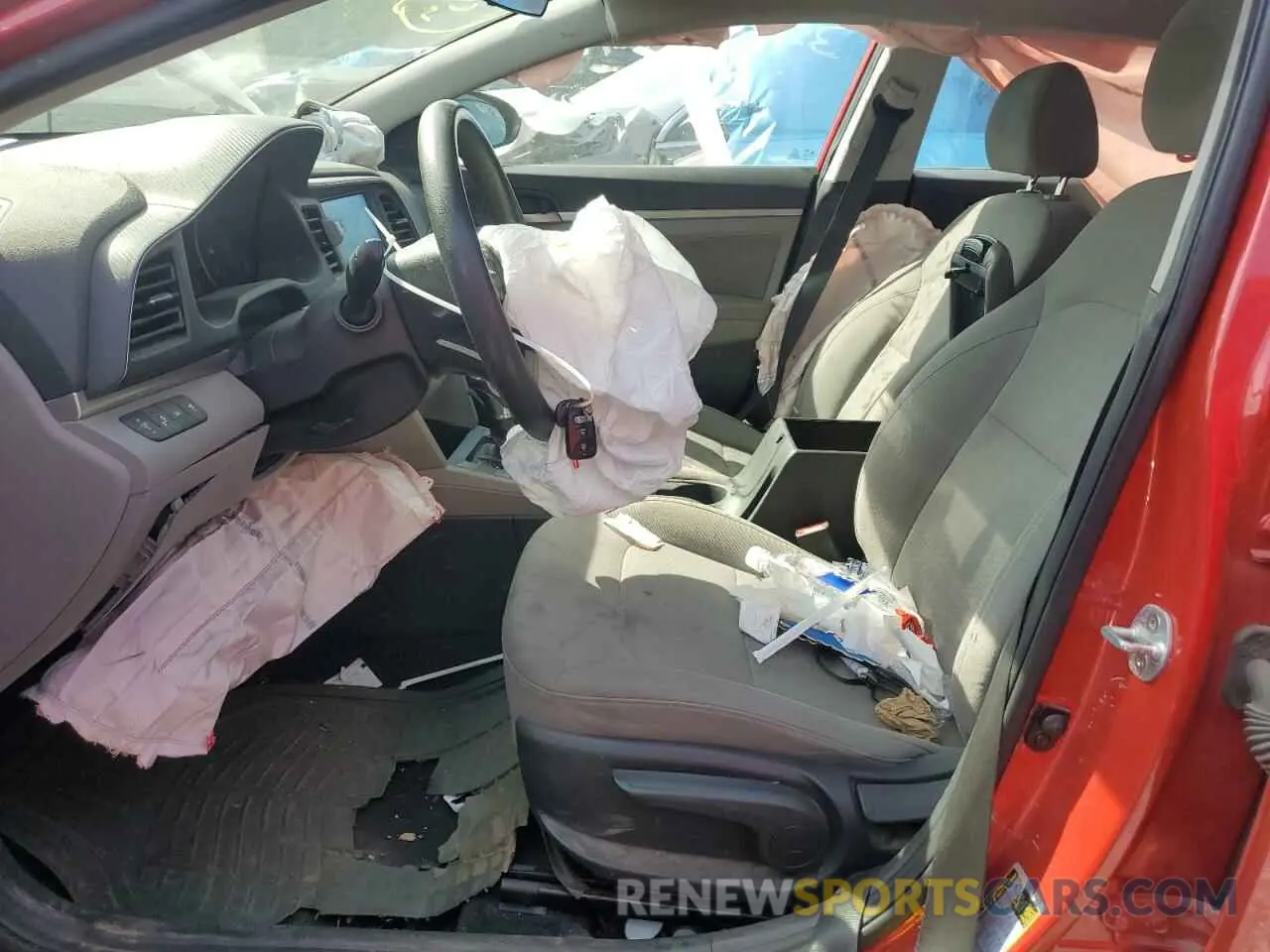 7 Photograph of a damaged car 5NPD84LF5LH622019 HYUNDAI ELANTRA 2020