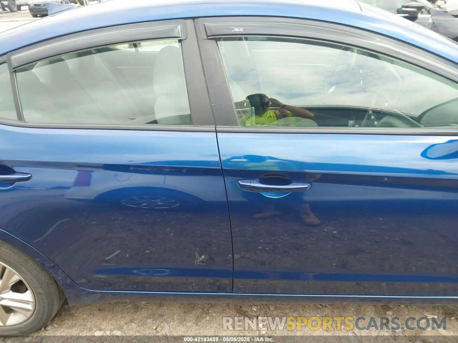 13 Photograph of a damaged car 5NPD84LF6LH510202 HYUNDAI ELANTRA 2020