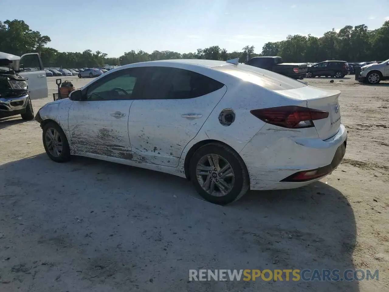 2 Photograph of a damaged car 5NPD84LF6LH525671 HYUNDAI ELANTRA 2020