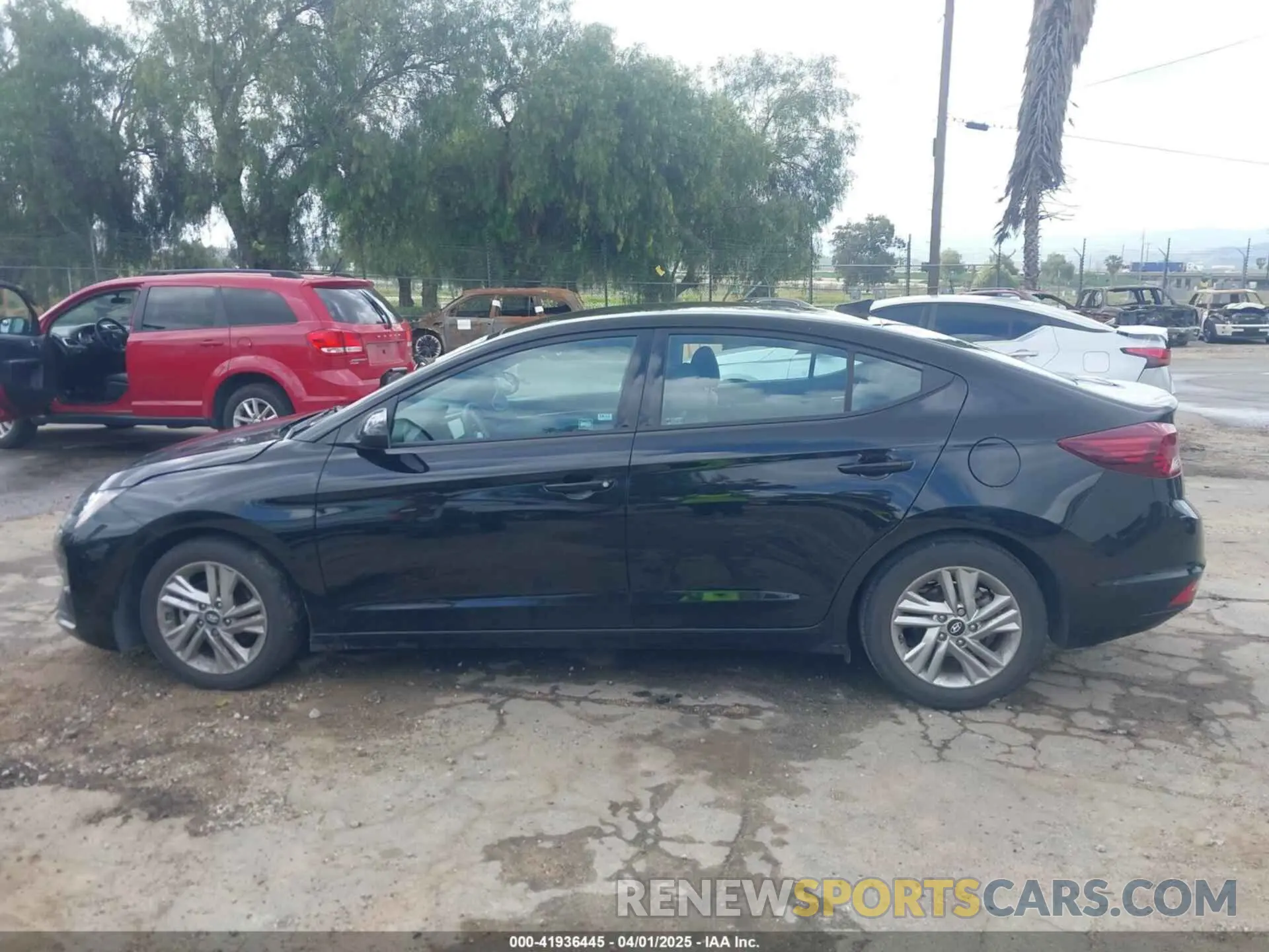 15 Photograph of a damaged car 5NPD84LF6LH534418 HYUNDAI ELANTRA 2020